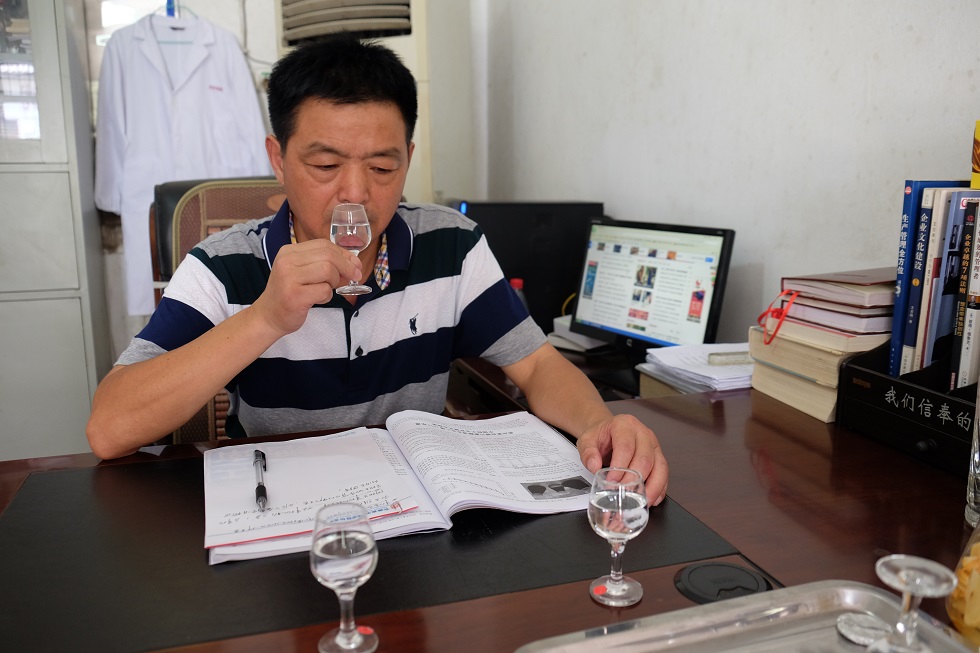 李明工作照.JPG